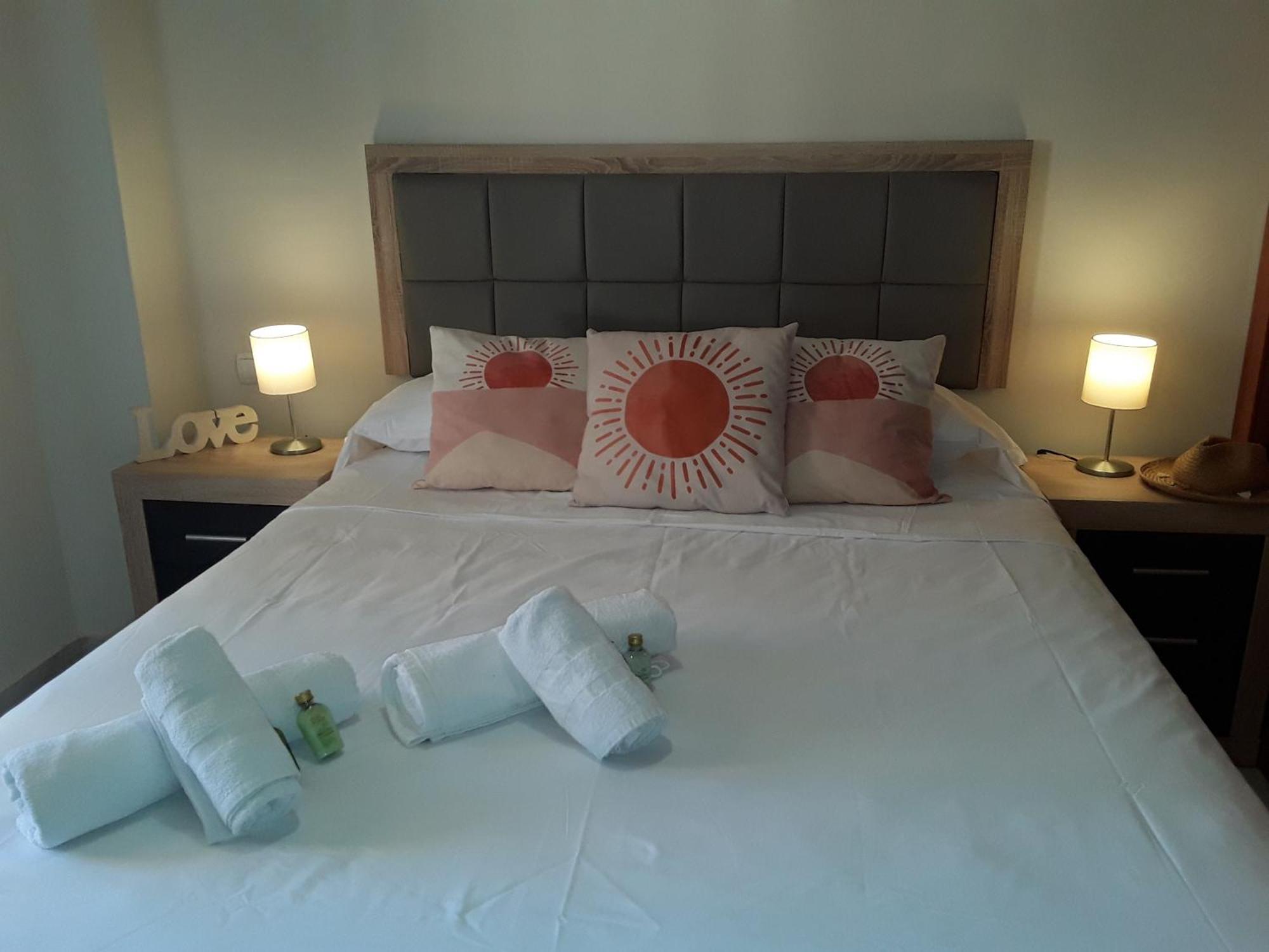 Whydhand Resorts Apartments ,Pools And Lovely Terrace 푸엔히롤라 외부 사진
